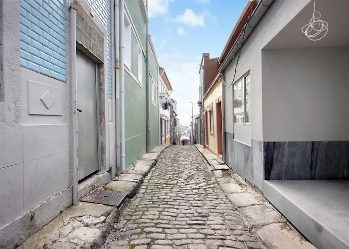 Sweet House In Center