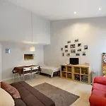 Sweet House In Center