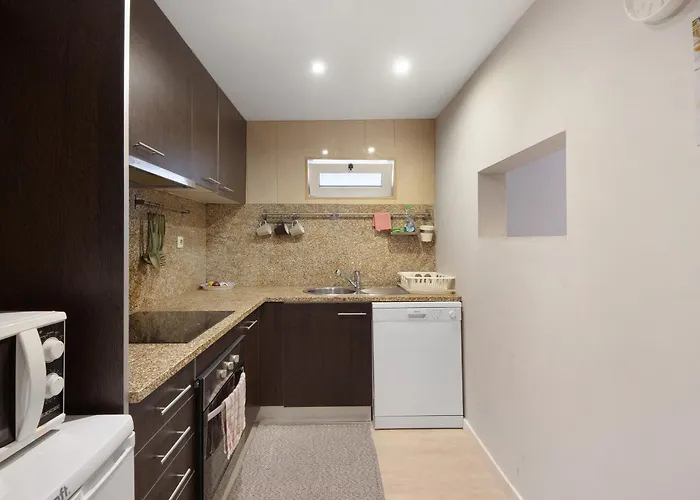 Sweet House In Center